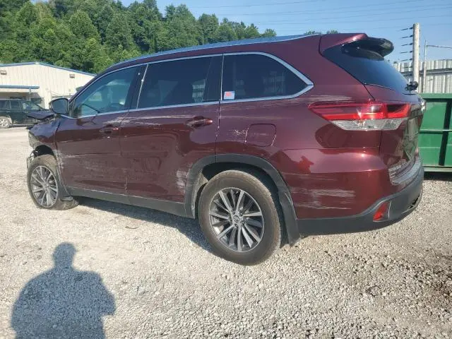 2019 TOYOTA HIGHLANDER SE  
