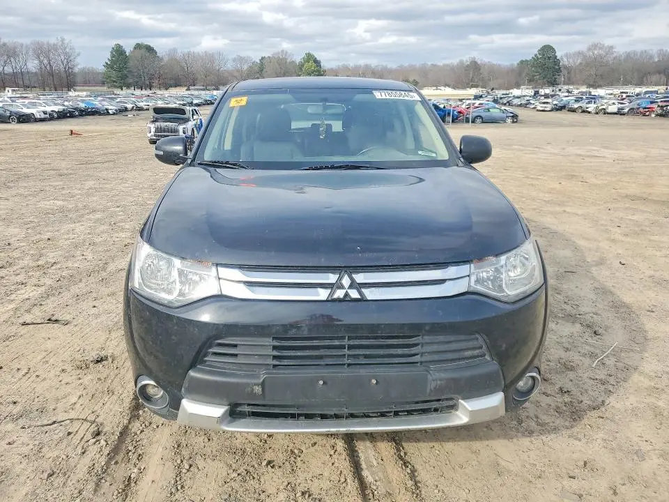2015 MITSUBISHI OUTLANDER SE  