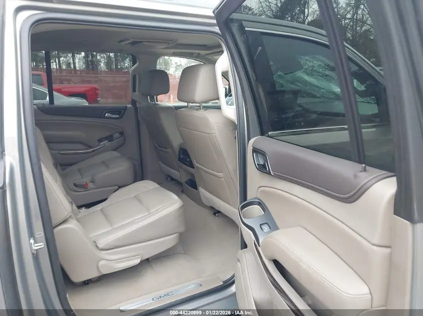 2019 GMC YUKON XL SLT