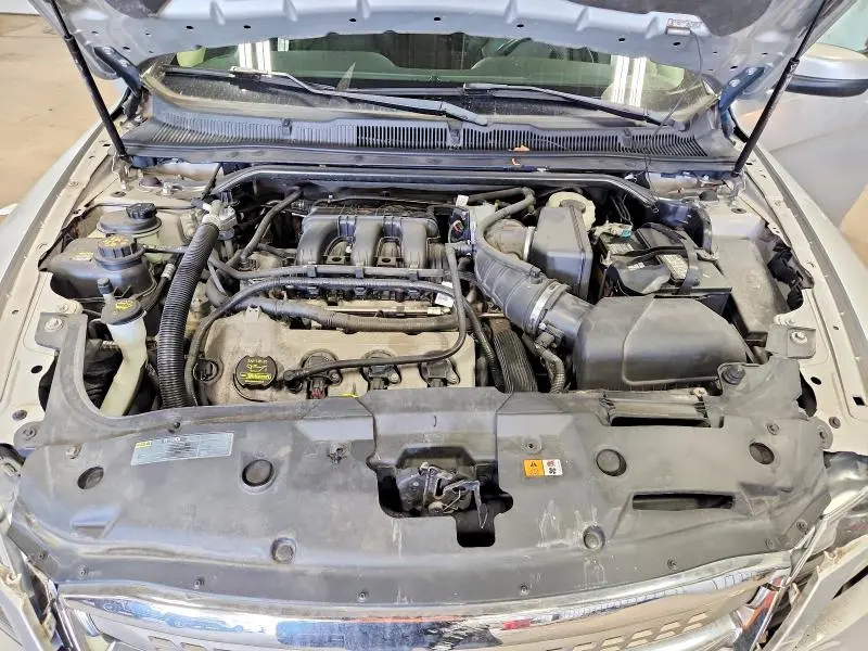2011 FORD TAURUS SEL  