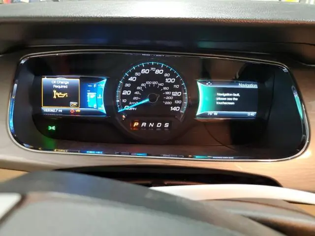 2015 FORD TAURUS SEL  