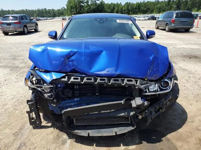 2017 JAGUAR XE PRESTIGE  