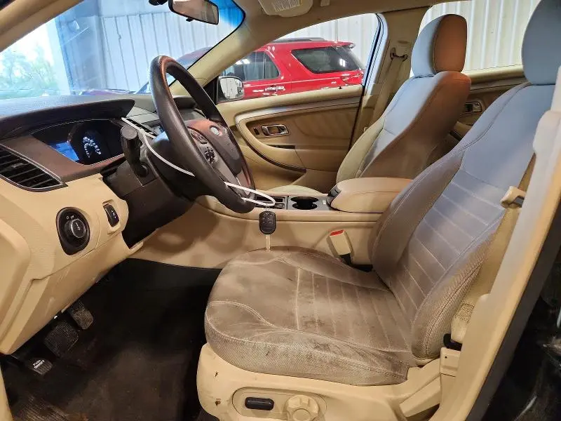 2017 FORD TAURUS SE  