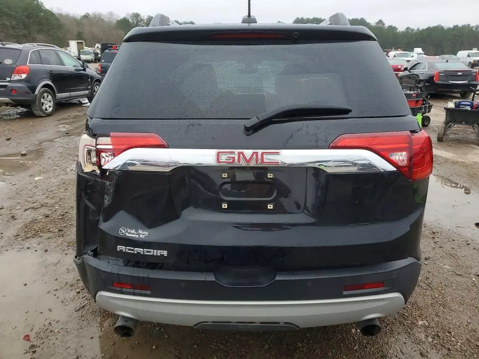 2017 GMC ACADIA SLE  