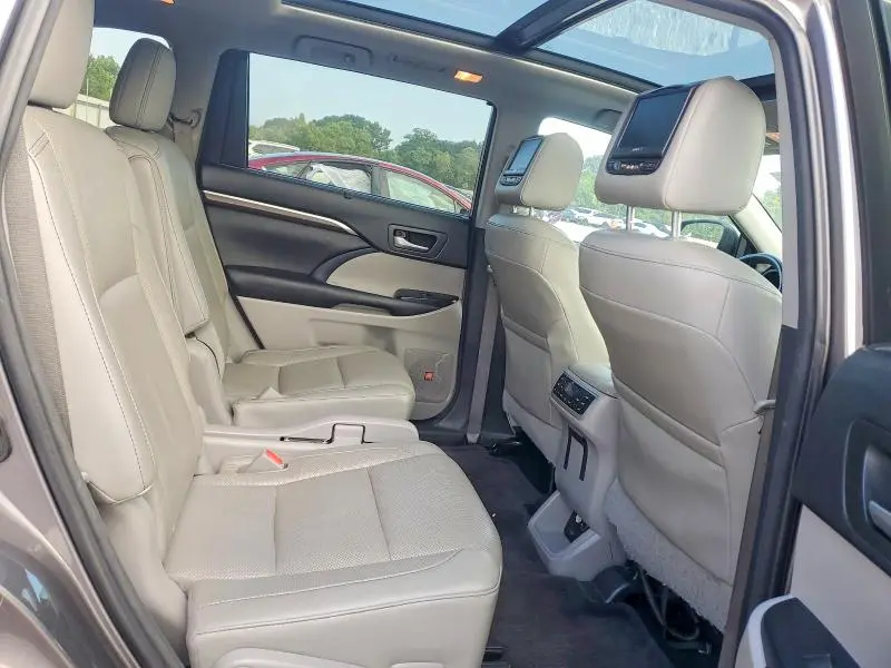 2016 TOYOTA HIGHLANDER LIMITED PLATINUM  