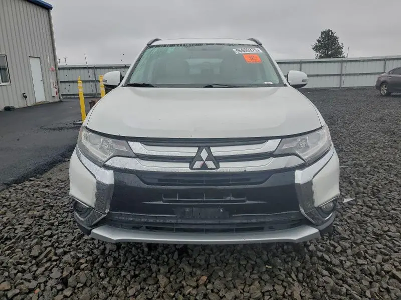 2016 MITSUBISHI OUTLANDER SE  
