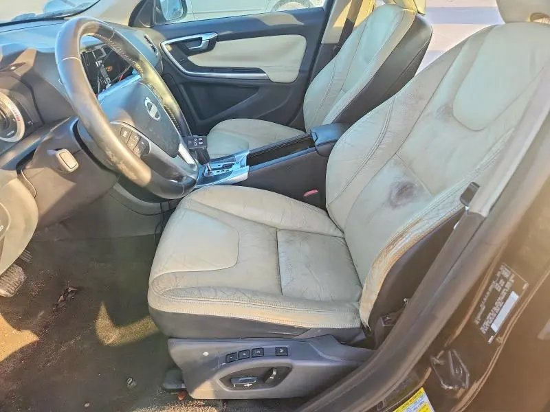 2012 VOLVO S60 T5  