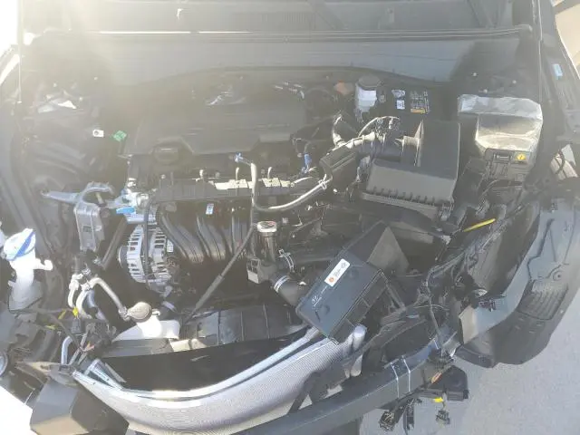 2025 HYUNDAI KONA SE  