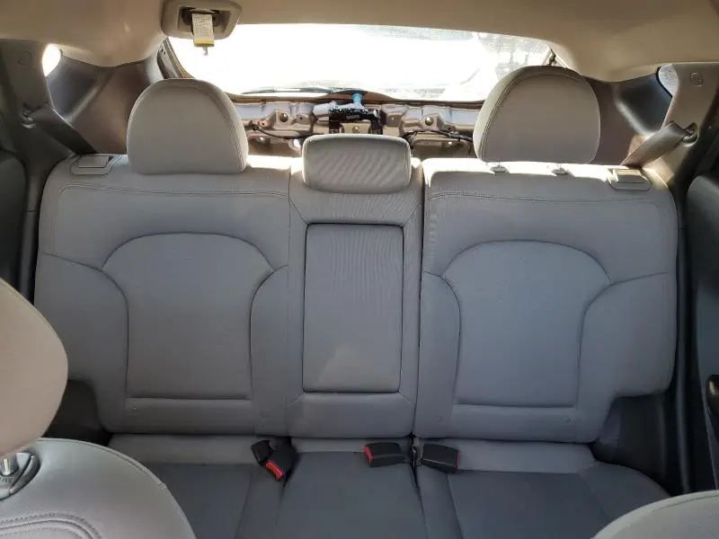 2010 HYUNDAI TUCSON GLS  