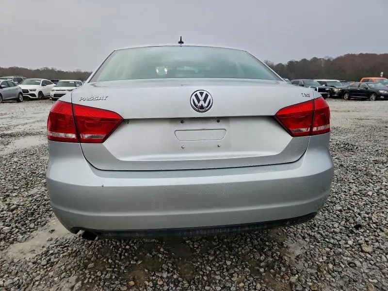 2014 VOLKSWAGEN PASSAT S  