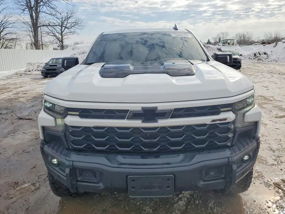 2024 CHEVROLET SILVERADO K1500 ZR2  