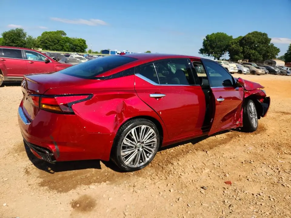 2023 NISSAN ALTIMA SL  