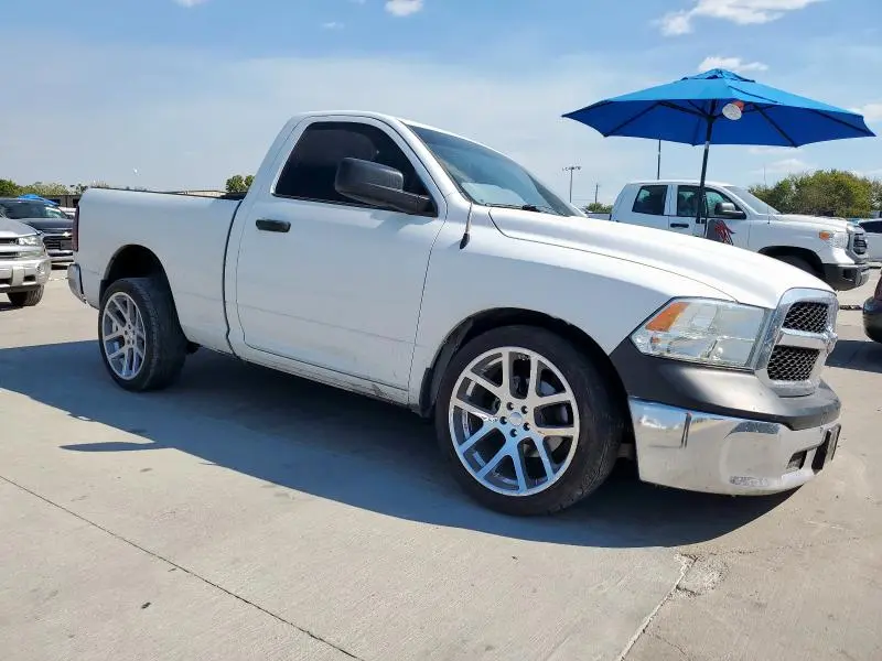 2014 RAM 1500 ST  