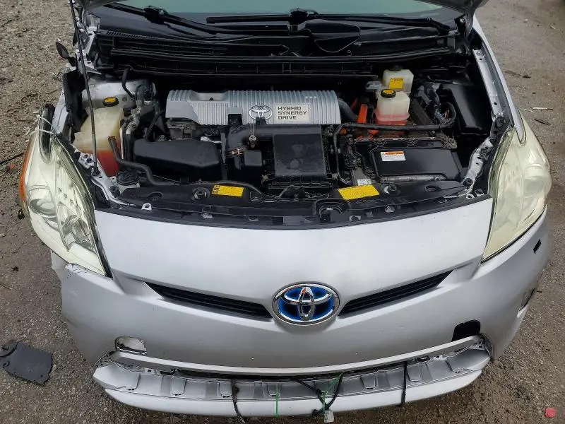 2013 TOYOTA PRIUS TWO  