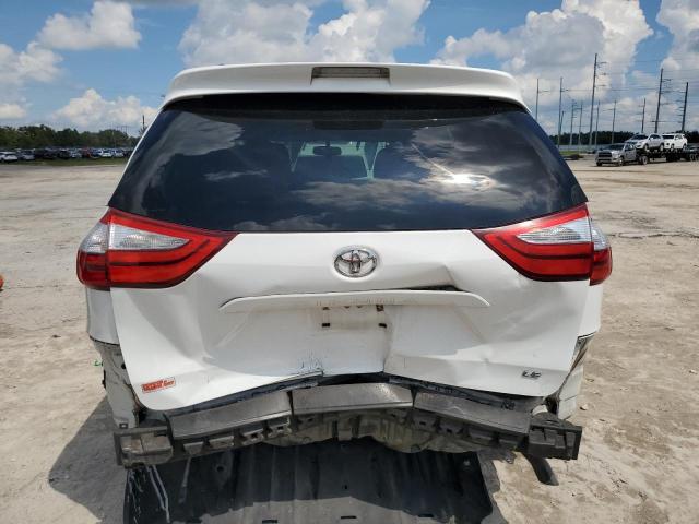 2015 TOYOTA SIENNA LE