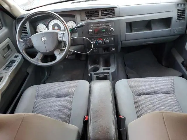 2010 DODGE DAKOTA SXT  