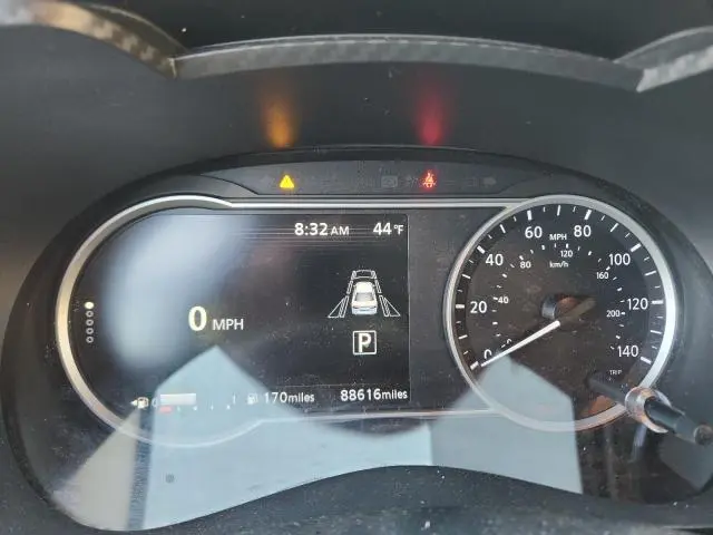 2021 NISSAN VERSA SV  