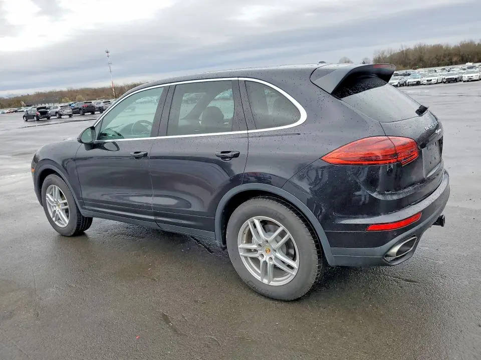 2016 PORSCHE CAYENNE   