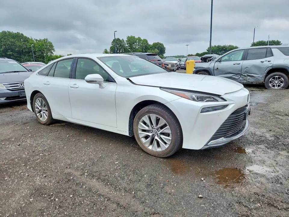 2021 TOYOTA MIRAI XLE  