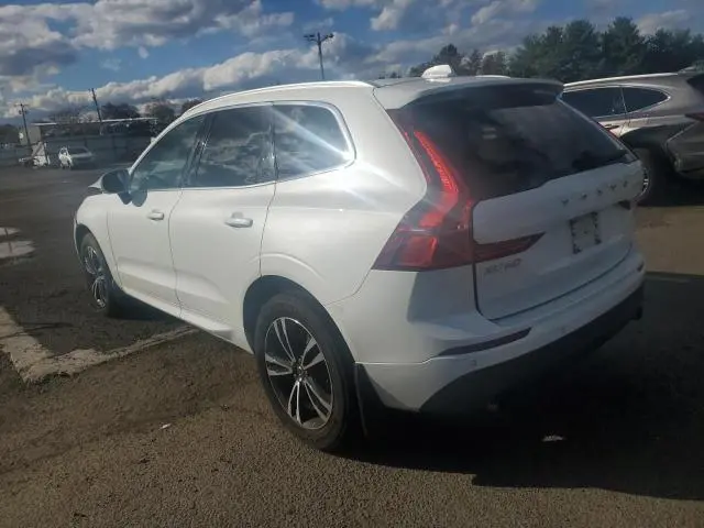 2020 VOLVO XC60 T5 MOMENTUM  