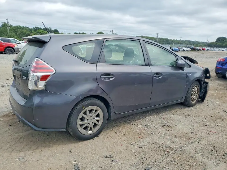 2015 TOYOTA PRIUS V THREE  