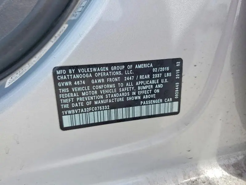 2015 VOLKSWAGEN PASSAT SE  