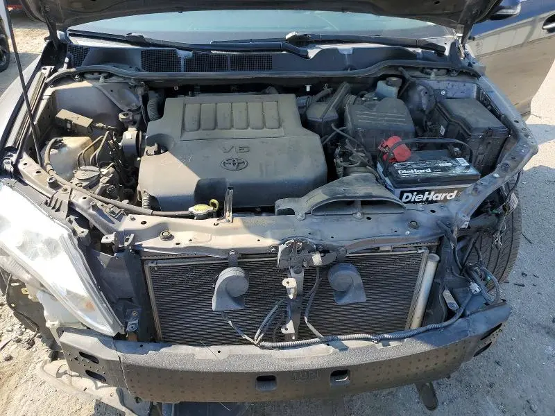 2014 TOYOTA VENZA XLE  