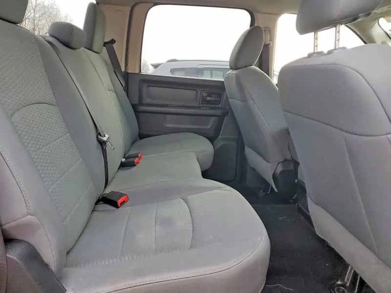 2014 RAM 1500 ST  