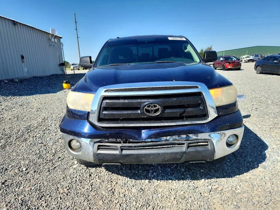 2011 TOYOTA TUNDRA DOUBLE CAB SR5  