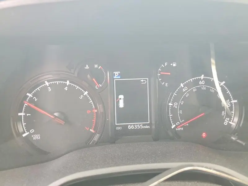 2021 TOYOTA 4RUNNER SR5  