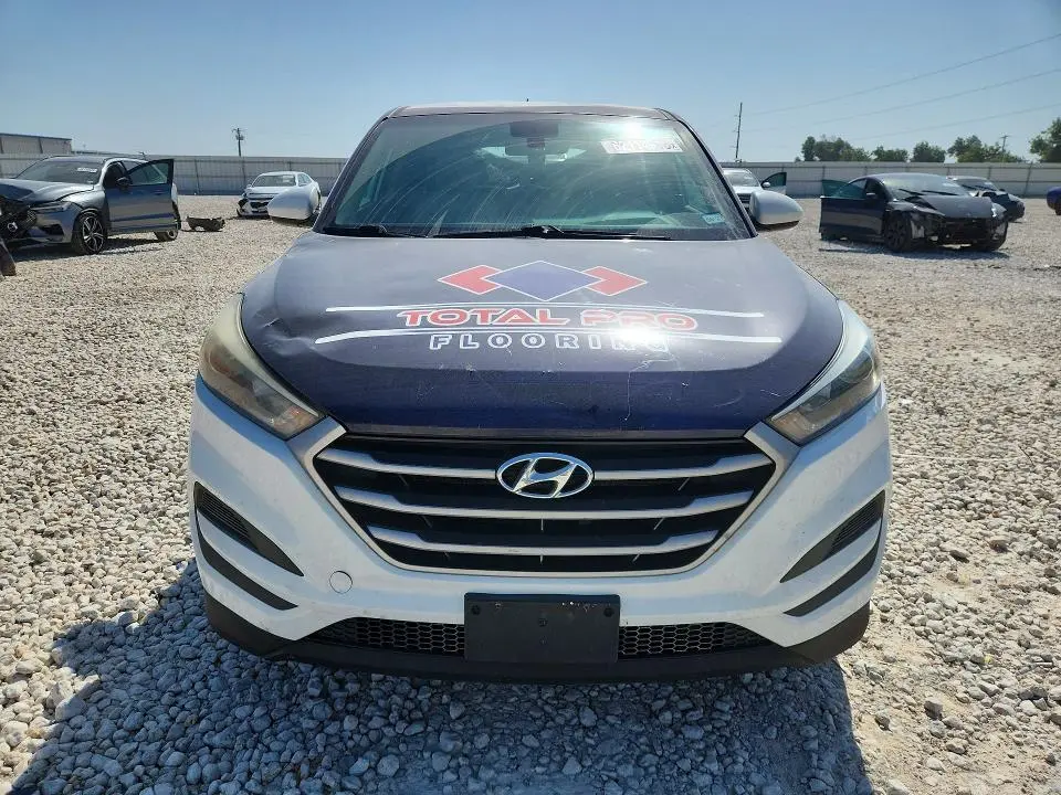 2018 HYUNDAI TUCSON SE  