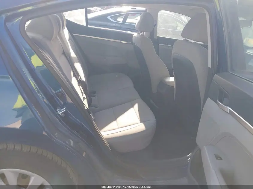 2020 HYUNDAI ELANTRA SE