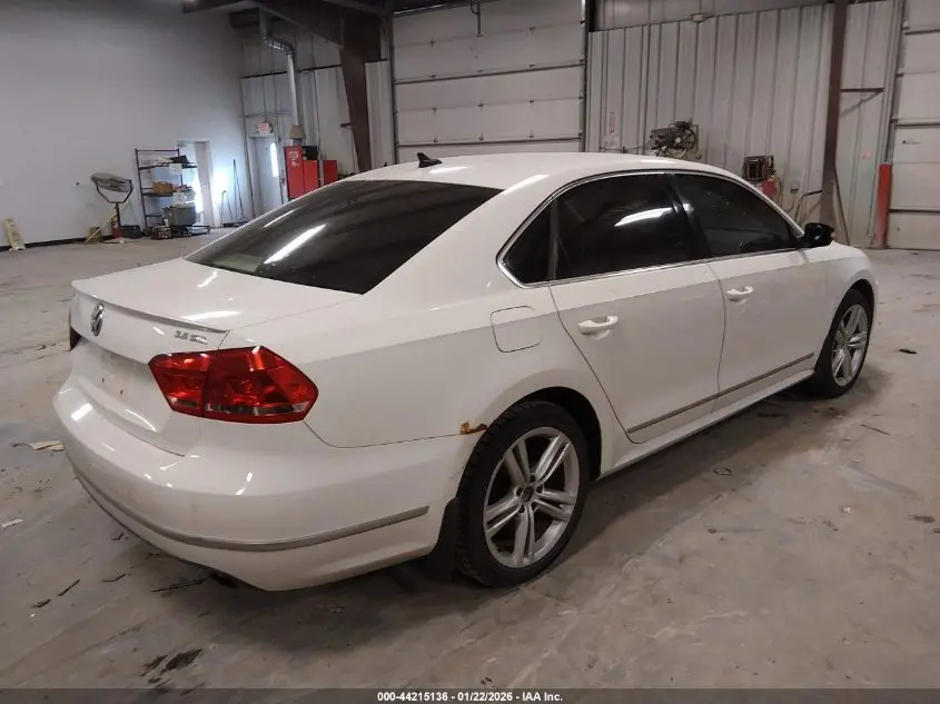2013 VOLKSWAGEN PASSAT 3.6L V6 SEL PREMIUM