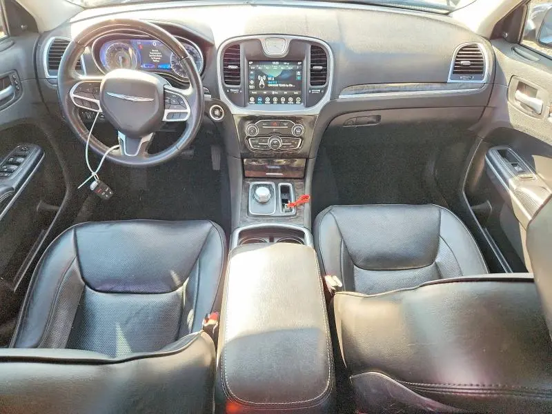 2019 CHRYSLER 300 LIMITED  