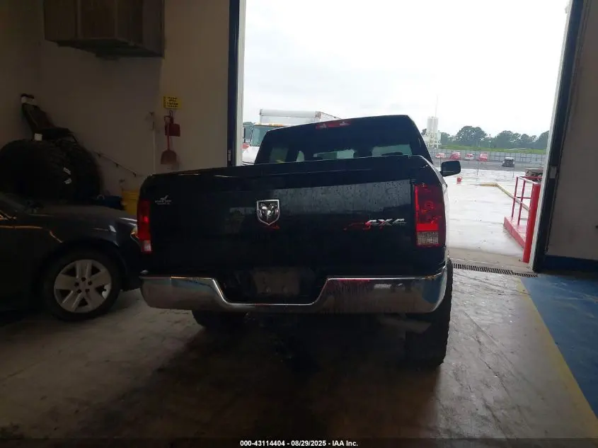 2020 RAM 1500 CLASSIC TRADESMAN  4X4 5'7 BOX