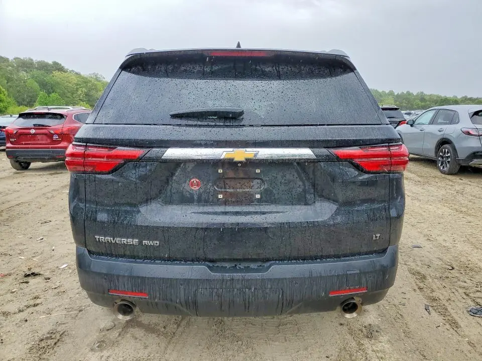 2022 CHEVROLET TRAVERSE LT  