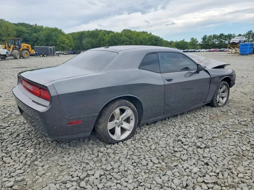 2013 DODGE CHALLENGER SXT  