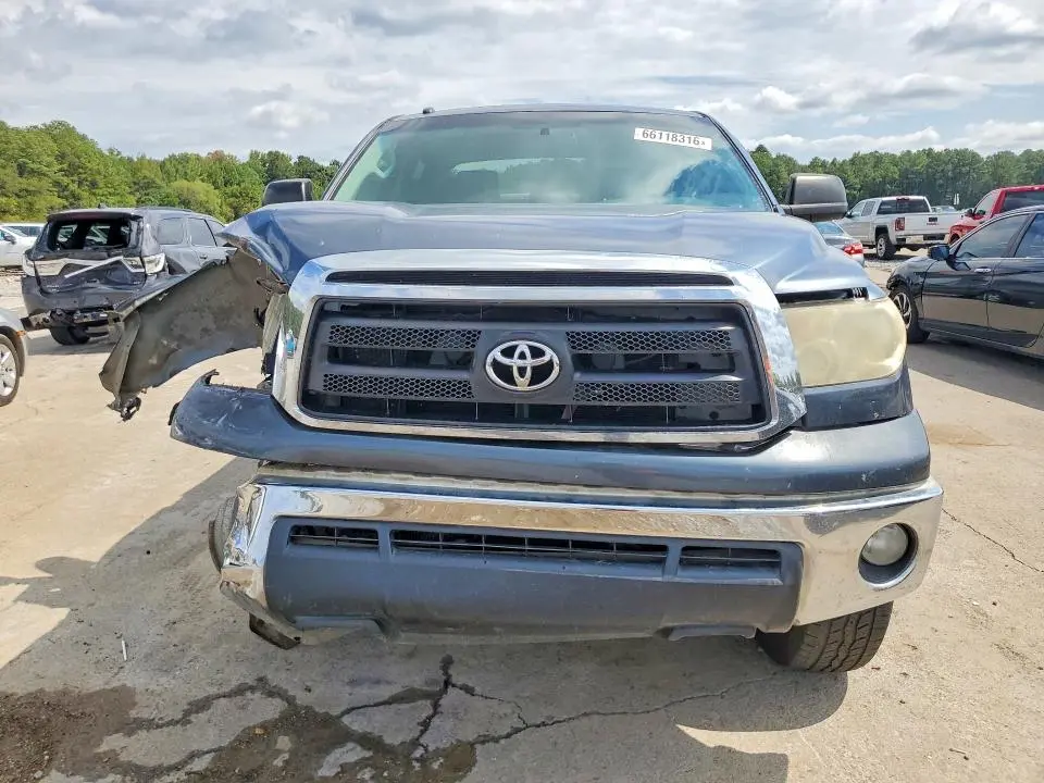 2010 TOYOTA TUNDRA CREWMAX SR5  