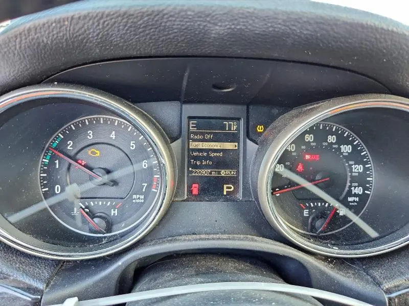 2011 JEEP GRAND CHEROKEE LAREDO  