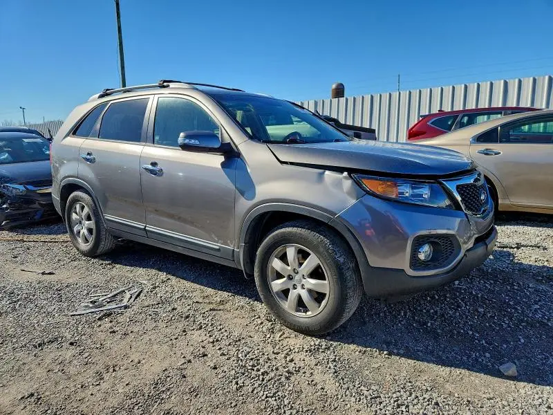 2012 KIA SORENTO BASE  