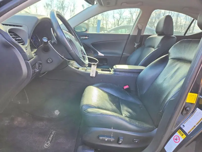 2011 LEXUS IS 350  