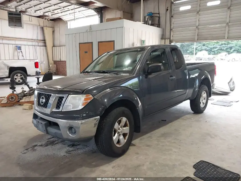 2011 NISSAN FRONTIER SV