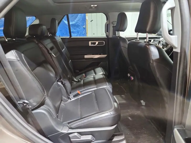 2021 FORD EXPLORER XLT  