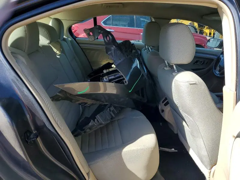 2016 FORD TAURUS SE  