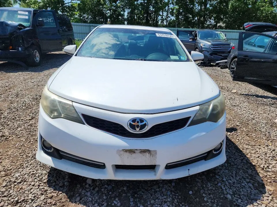 2012 TOYOTA CAMRY SE  