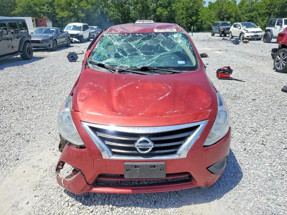 2018 NISSAN VERSA SV  