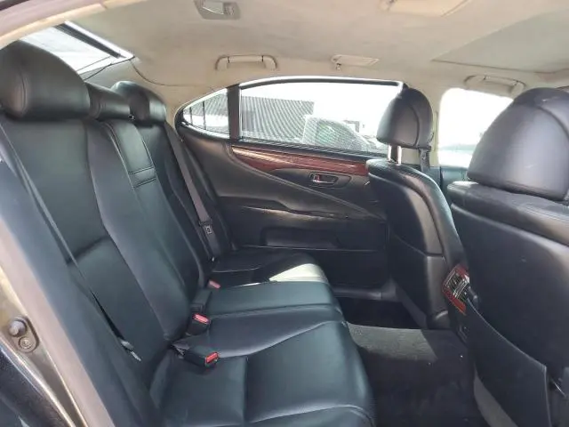 2010 LEXUS LS 460L  