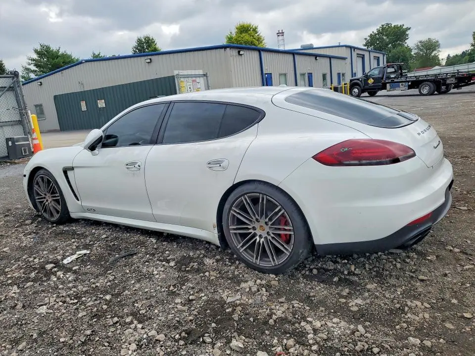 2015 PORSCHE PANAMERA GTS  