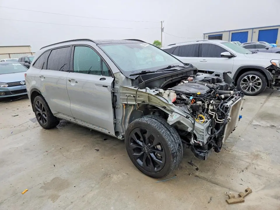 2022 KIA SORENTO SX  