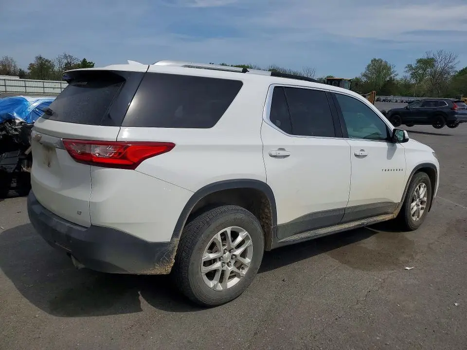 2018 CHEVROLET TRAVERSE LT  